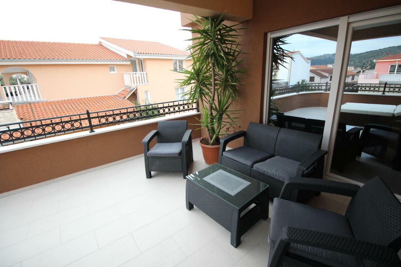 Lux Haus Villa Trogir Exterior photo