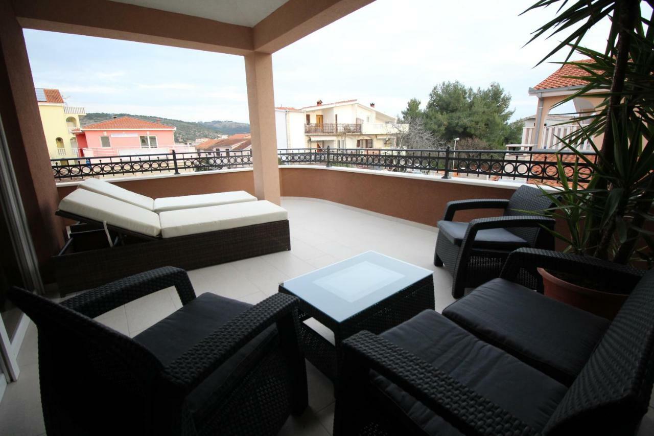 Lux Haus Villa Trogir Exterior photo